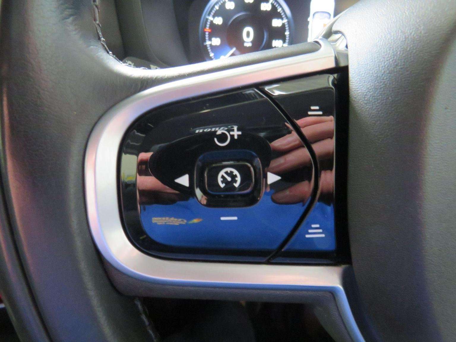 2019 VOLVO V60 2019 VOLVO V60