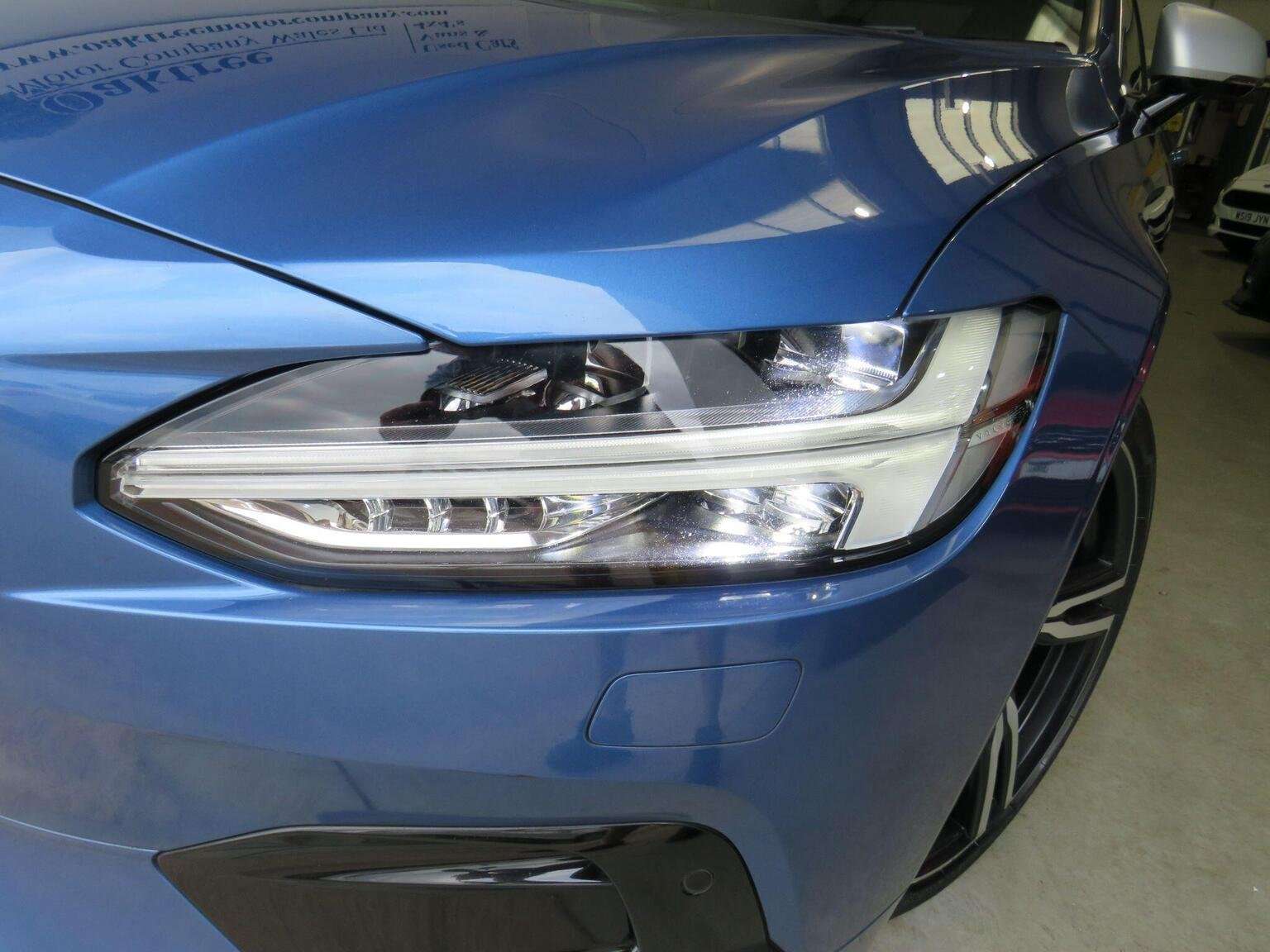 2018 VOLVO S90 2018 VOLVO S90