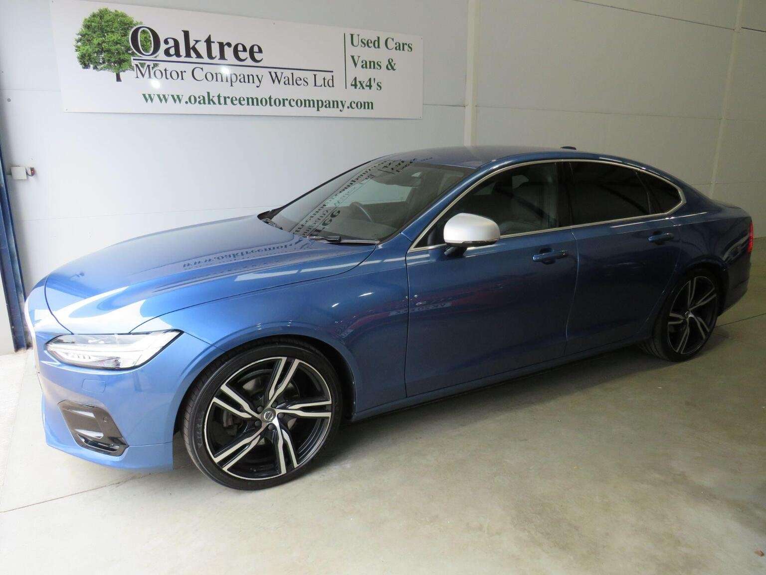 2018 VOLVO S90 2018 VOLVO S90