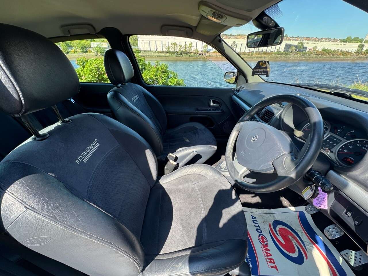 2002 RENAULT CLIO 2002 RENAULT CLIO