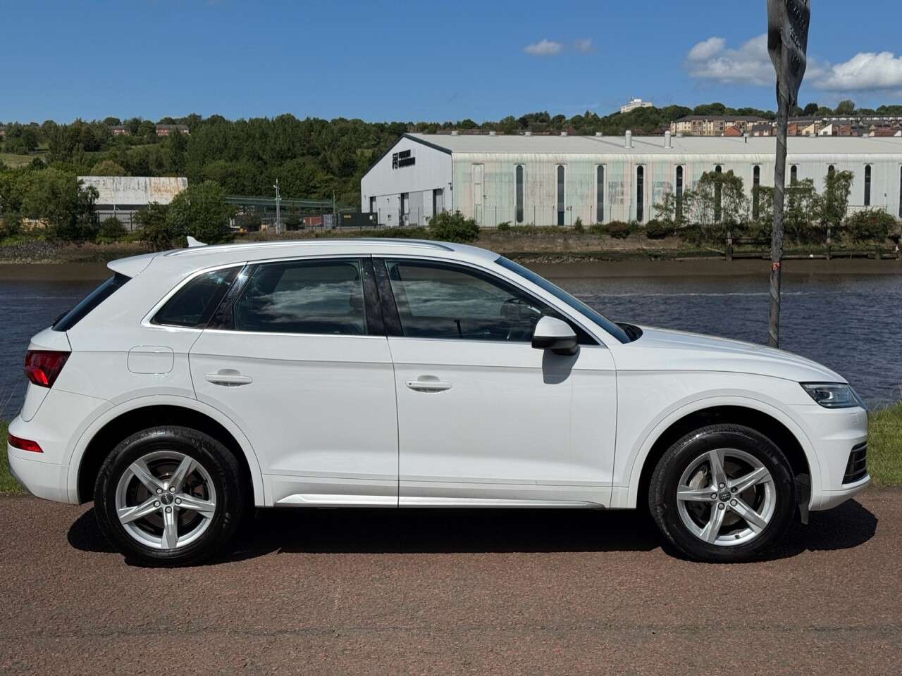 A 2018 AUDI Q5 2.0 TFSI Sport SUV 5dr Petrol S Tronic quattro Euro 6 (s/s) (252 ps) **CRUI A 2018 AUDI Q5 2.0 TFSI Sport SUV 5dr Petrol S Tronic quattro Euro 6 (s/s) (252 ps) **CRUI