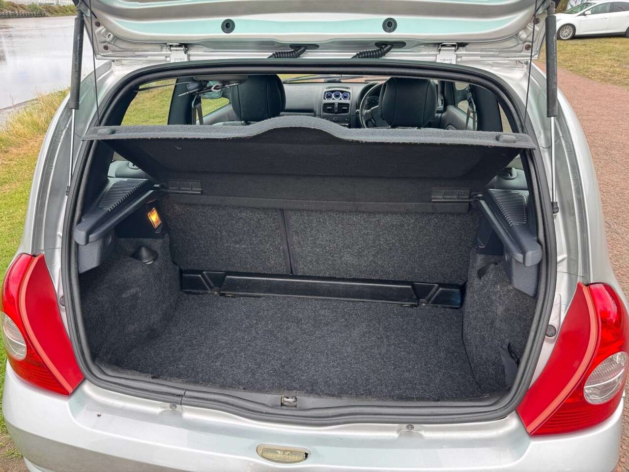 2004 RENAULT CLIO 2004 RENAULT CLIO