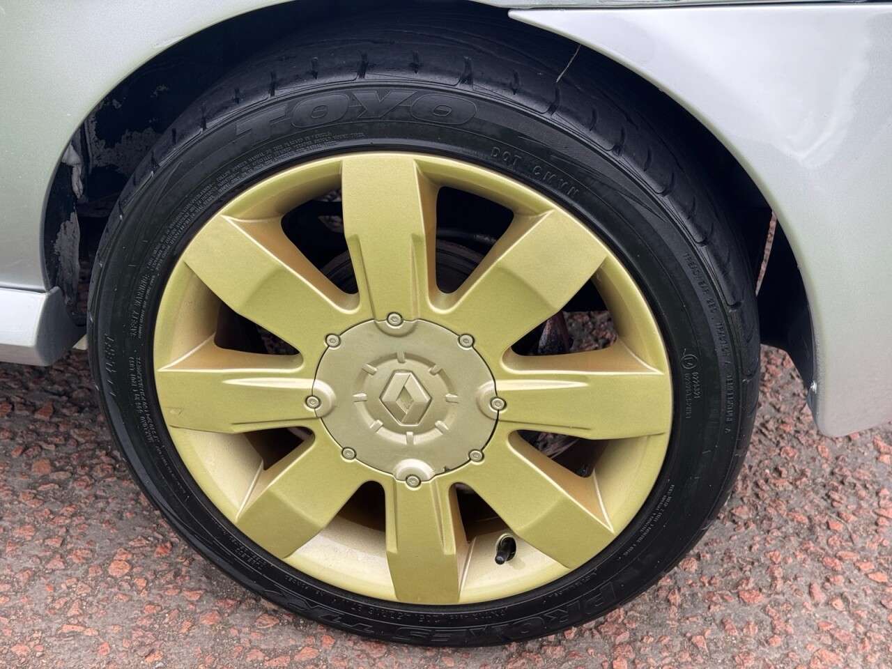 2004 RENAULT CLIO 2004 RENAULT CLIO