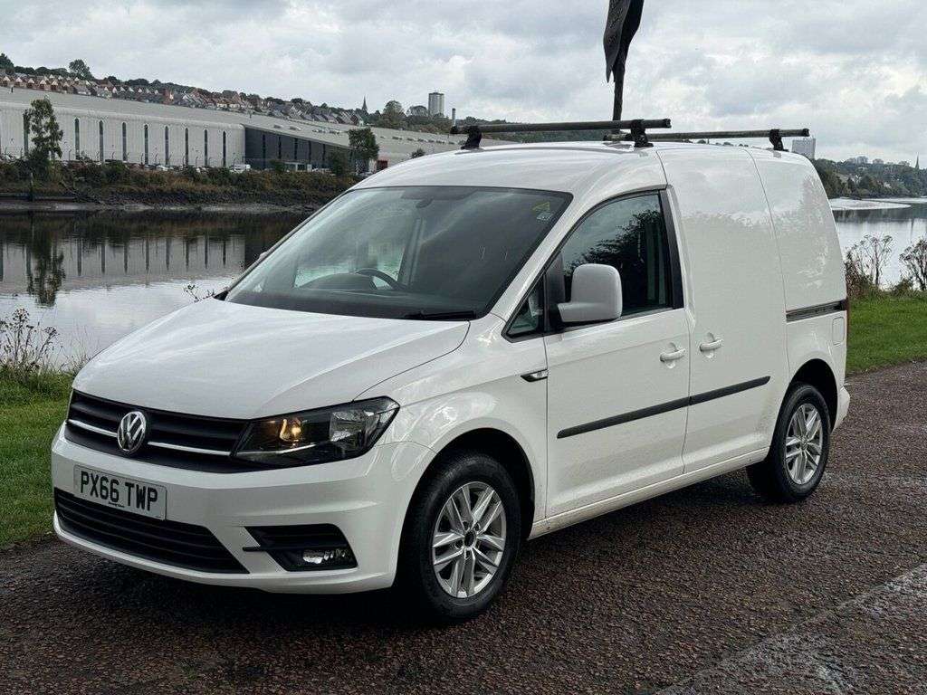 A 2016 VOLKSWAGEN CADDY 1.6 TDI C20 CR Highline Panel Van 5dr Diesel Manual SWB Euro 5 (102 ps) **D A 2016 VOLKSWAGEN CADDY 1.6 TDI C20 CR Highline Panel Van 5dr Diesel Manual SWB Euro 5 (102 ps) **D