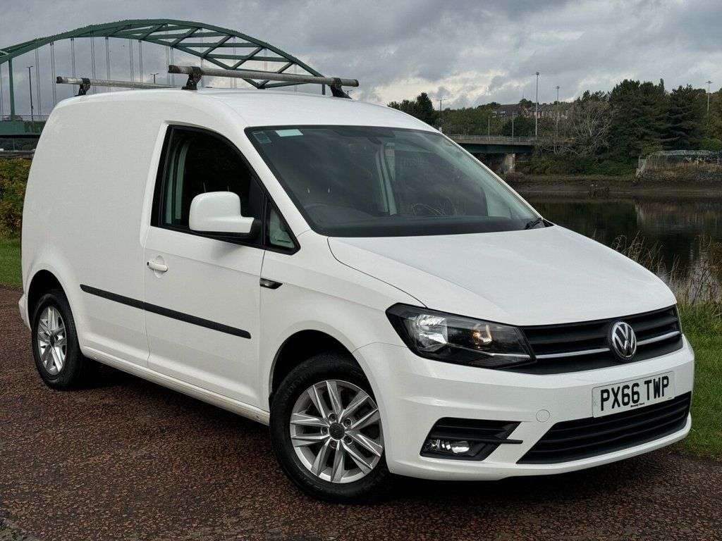 A 2016 VOLKSWAGEN CADDY 1.6 TDI C20 CR Highline Panel Van 5dr Diesel Manual SWB Euro 5 (102 ps) **D A 2016 VOLKSWAGEN CADDY 1.6 TDI C20 CR Highline Panel Van 5dr Diesel Manual SWB Euro 5 (102 ps) **D