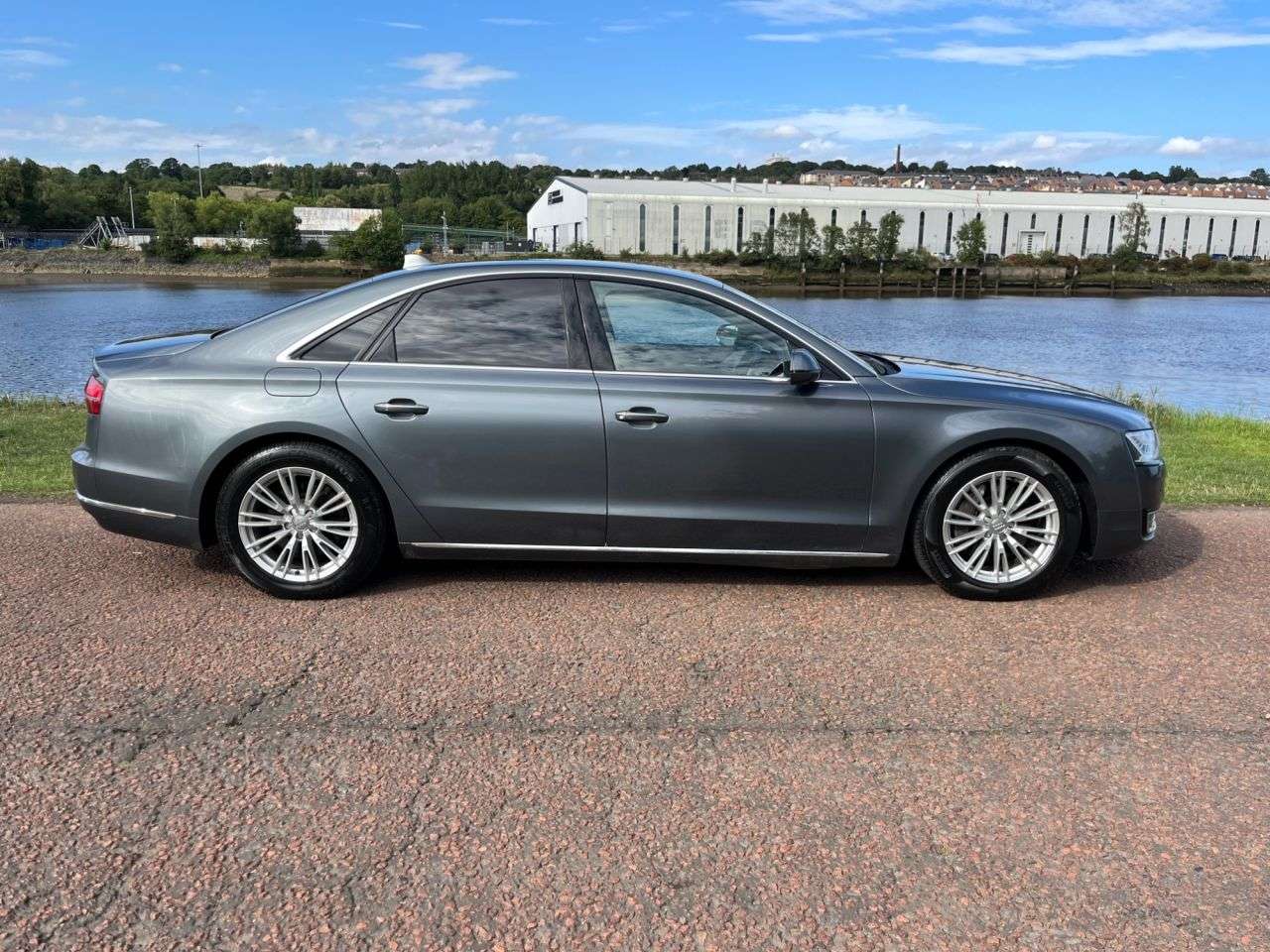 2017 AUDI A8 2017 AUDI A8