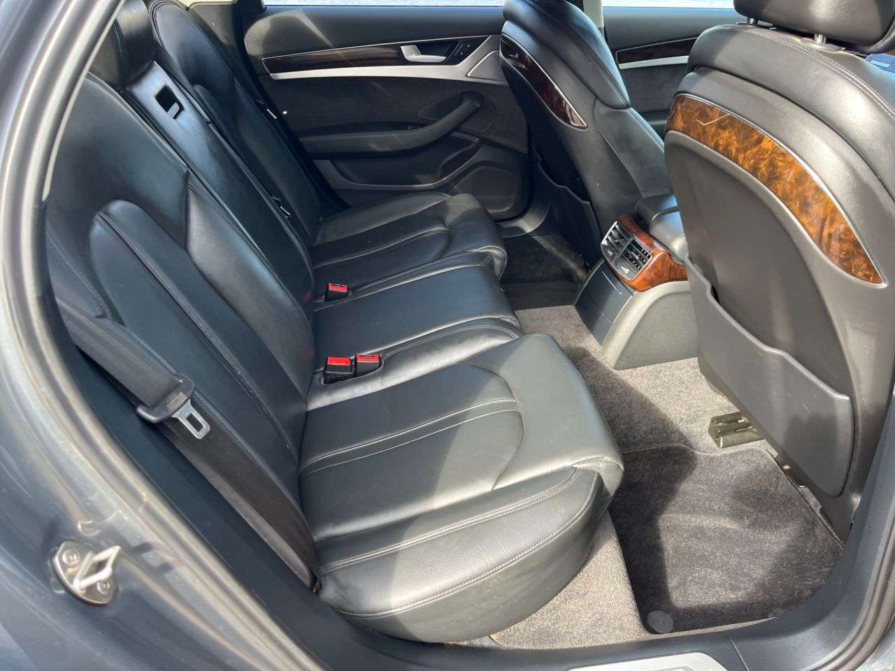 2017 AUDI A8 2017 AUDI A8