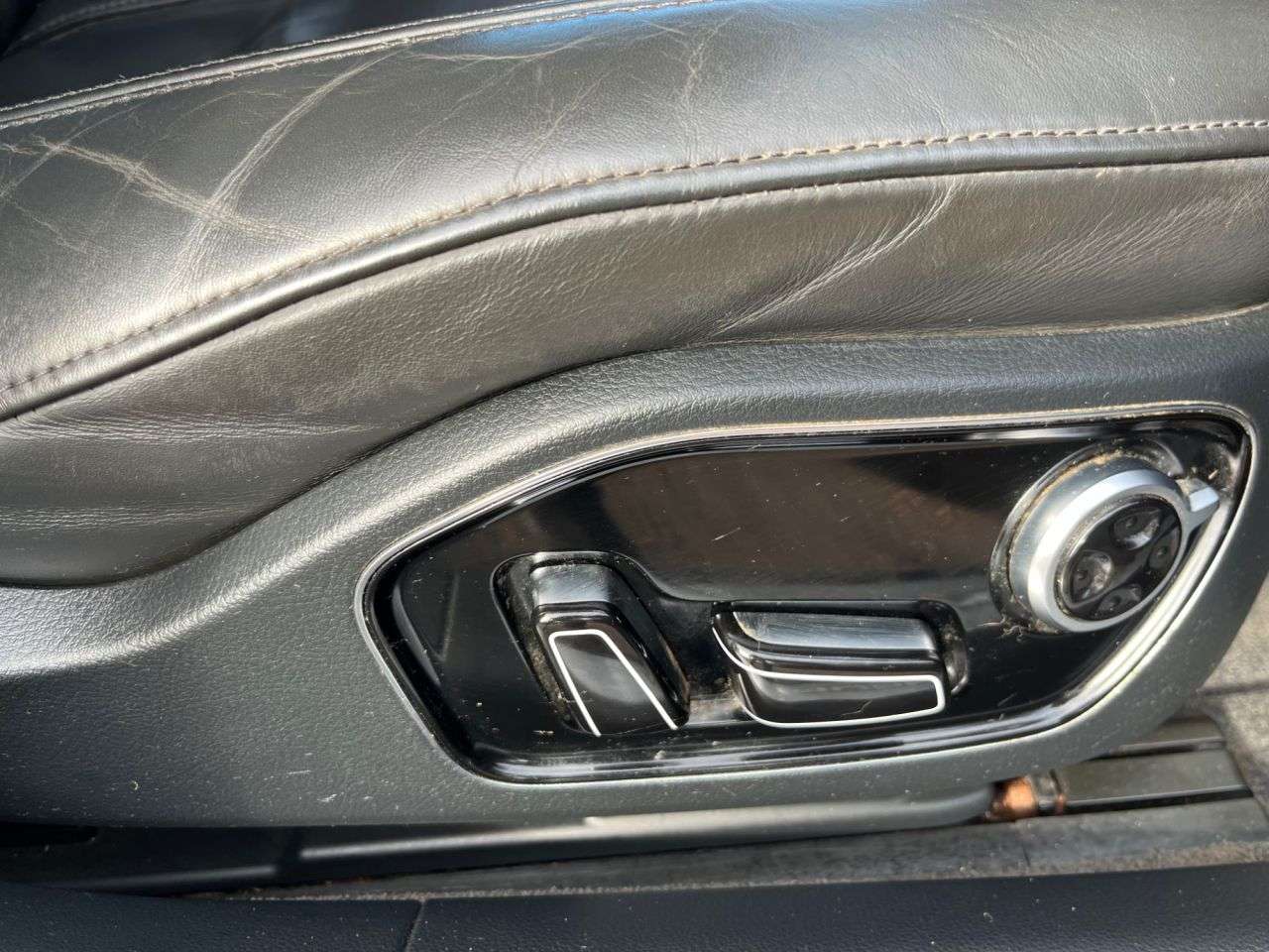 2017 AUDI A8 2017 AUDI A8