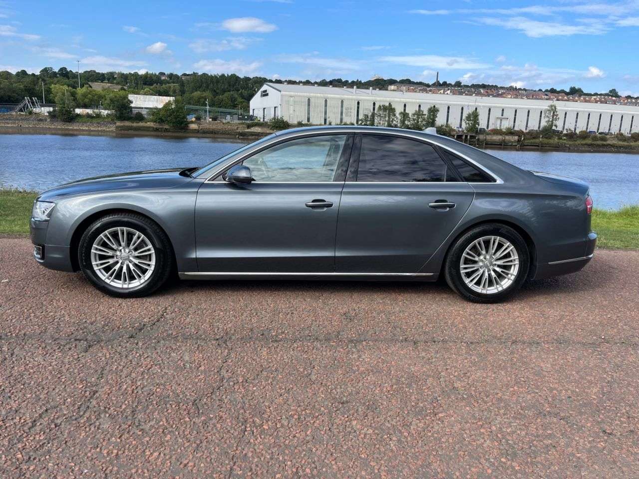 2017 AUDI A8 2017 AUDI A8