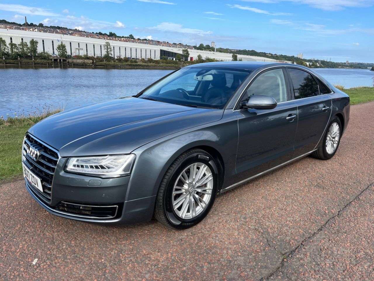 2017 AUDI A8 2017 AUDI A8
