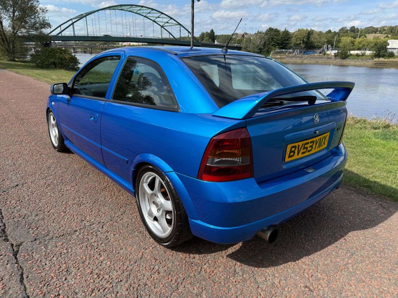 A 2003 VAUXHALL ASTRA 2.0i Turbo 16v GSi Hatchback 3dr Petrol Manual (214 g/km, 196 bhp) HIGHLY M A 2003 VAUXHALL ASTRA 2.0i Turbo 16v GSi Hatchback 3dr Petrol Manual (214 g/km, 196 bhp) HIGHLY M