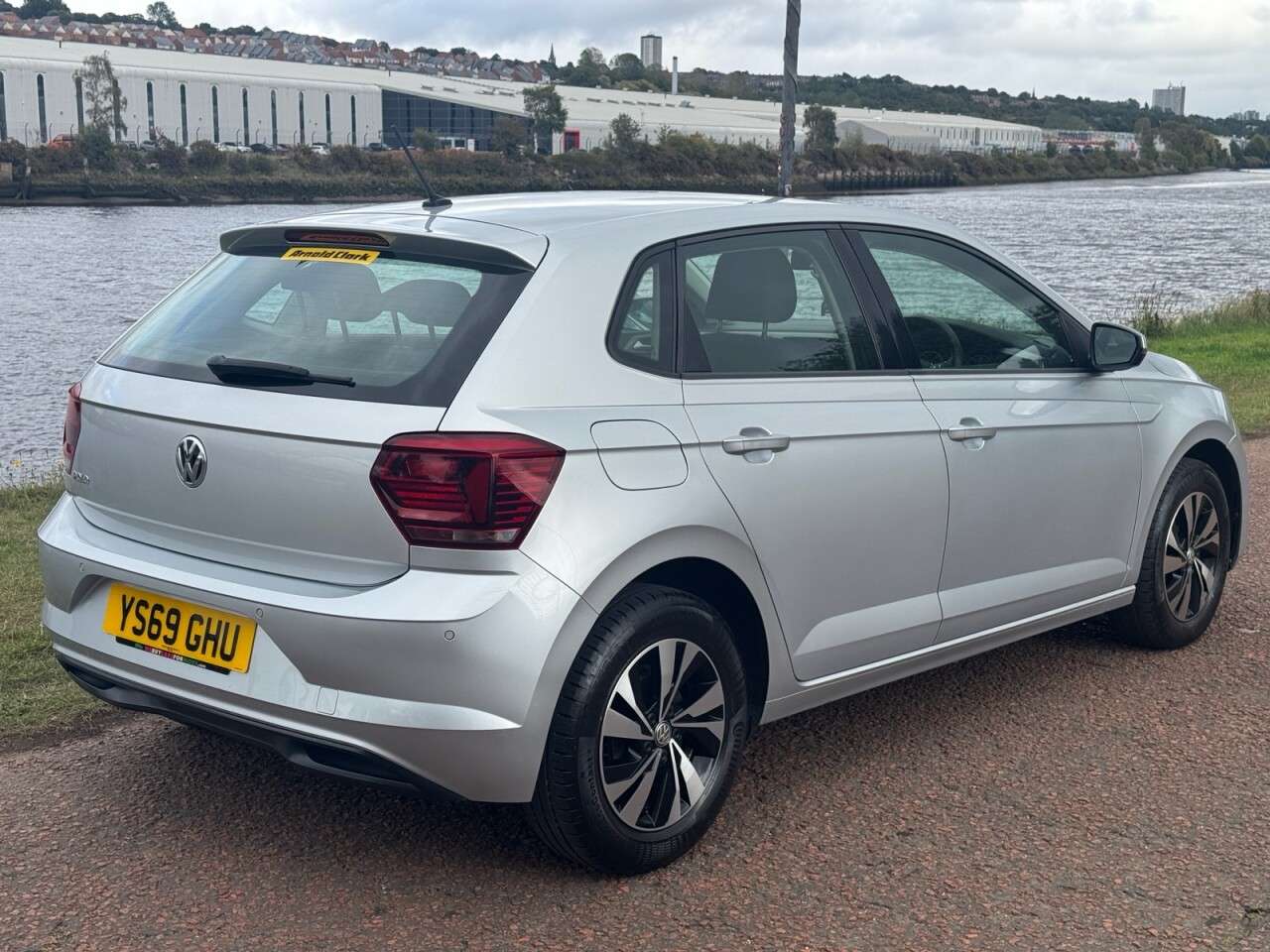 2019 VOLKSWAGEN POLO 2019 VOLKSWAGEN POLO