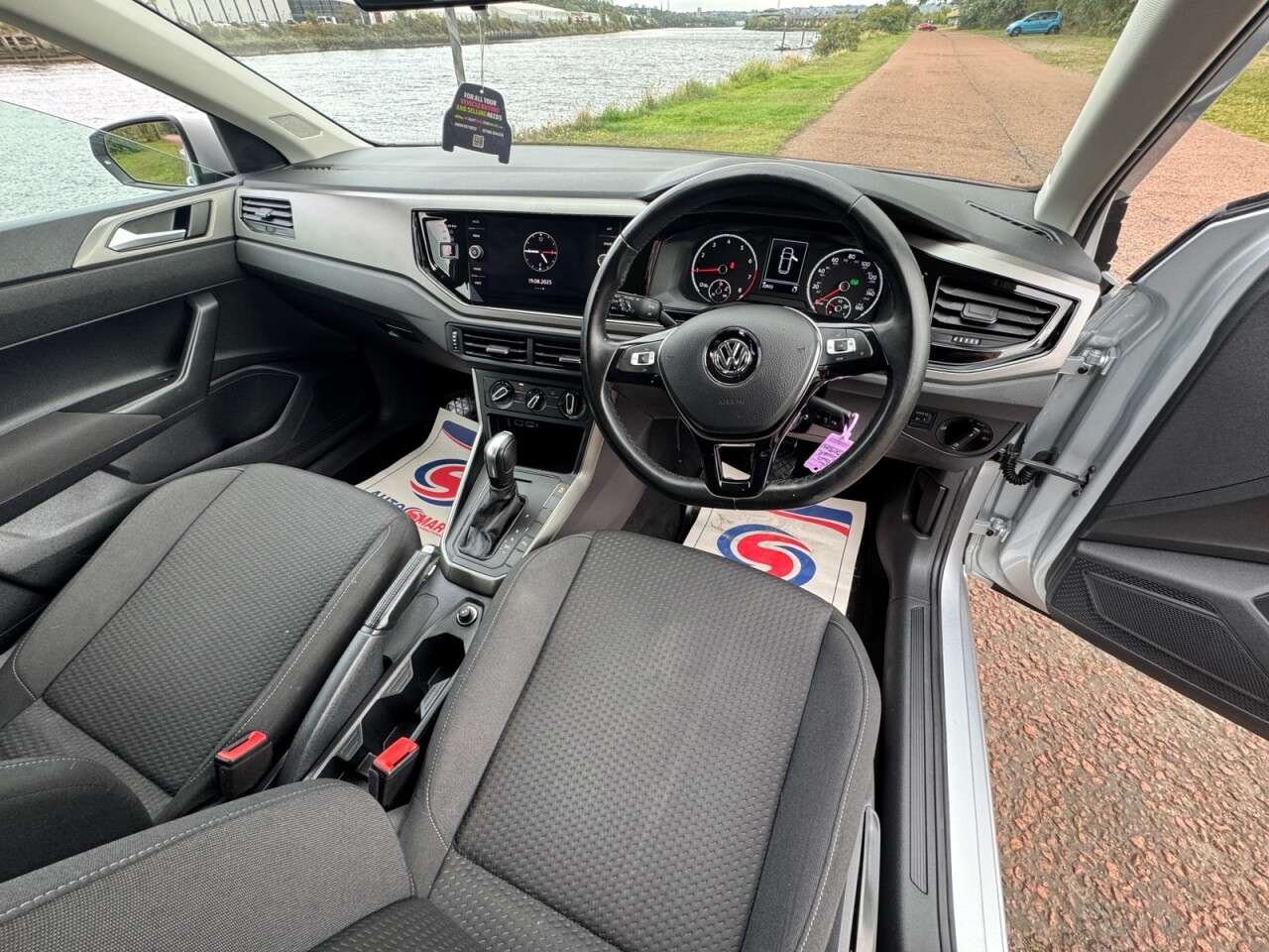2019 VOLKSWAGEN POLO 2019 VOLKSWAGEN POLO