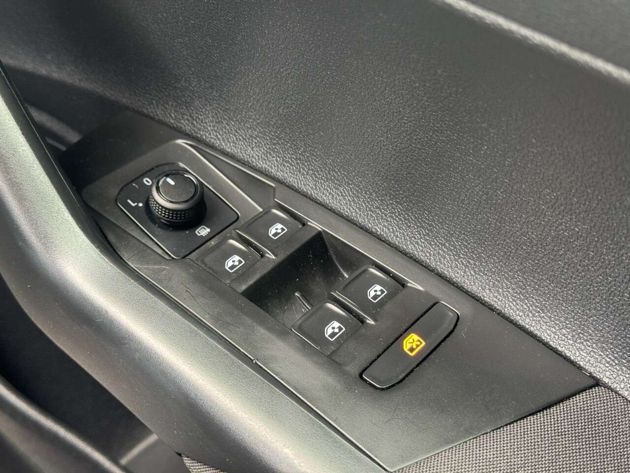 2019 VOLKSWAGEN POLO 2019 VOLKSWAGEN POLO