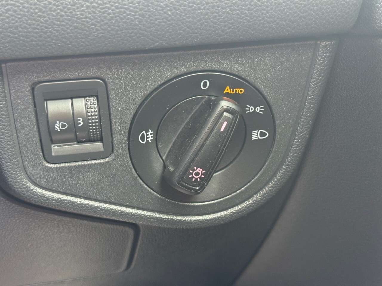 2019 VOLKSWAGEN POLO 2019 VOLKSWAGEN POLO