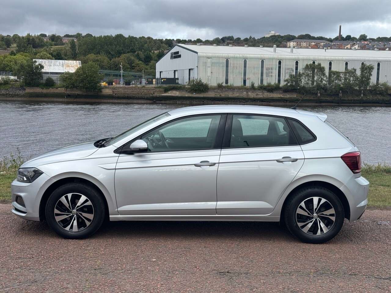 2019 VOLKSWAGEN POLO 2019 VOLKSWAGEN POLO