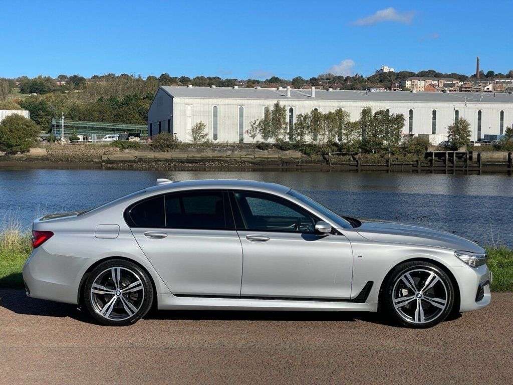 A 2018 BMW 7 SERIES 3.0 730d M Sport Saloon 4dr Diesel Auto xDrive Euro 6 (s/s) (265 ps) **GEST A 2018 BMW 7 SERIES 3.0 730d M Sport Saloon 4dr Diesel Auto xDrive Euro 6 (s/s) (265 ps) **GEST