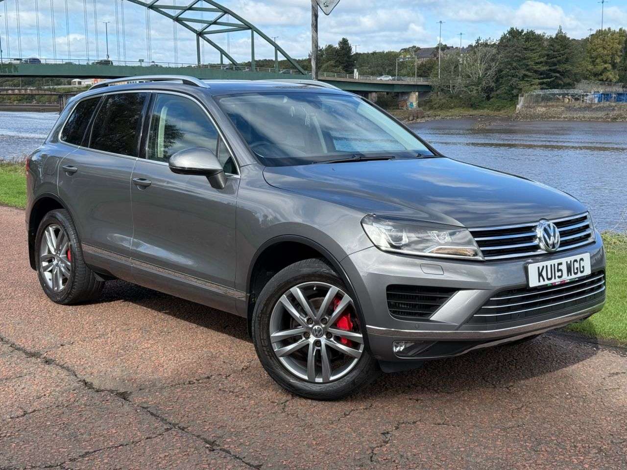 A 2015 VOLKSWAGEN TOUAREG 3.0 TDI V6 BlueMotion Tech SE SUV 5dr Diesel Tiptronic 4WD Euro 6 (s/s) (26 A 2015 VOLKSWAGEN TOUAREG 3.0 TDI V6 BlueMotion Tech SE SUV 5dr Diesel Tiptronic 4WD Euro 6 (s/s) (26