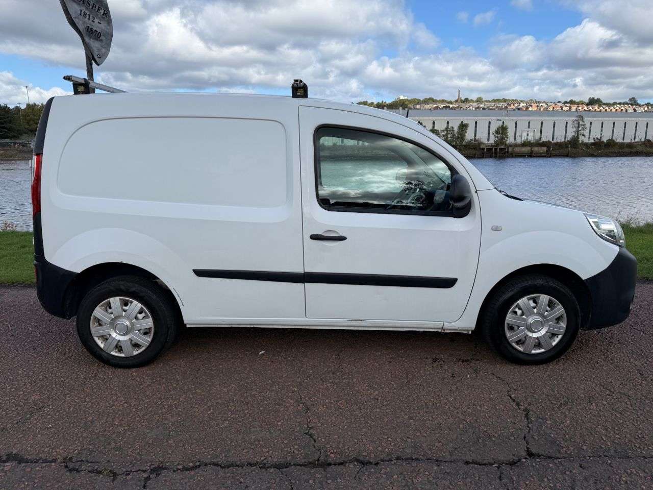 A 2013 RENAULT KANGOO 1.5 dCi Energy ML19 eco2 Phase 2 Panel Van 5dr Diesel Manual FWD L2 H1 (110 A 2013 RENAULT KANGOO 1.5 dCi Energy ML19 eco2 Phase 2 Panel Van 5dr Diesel Manual FWD L2 H1 (110