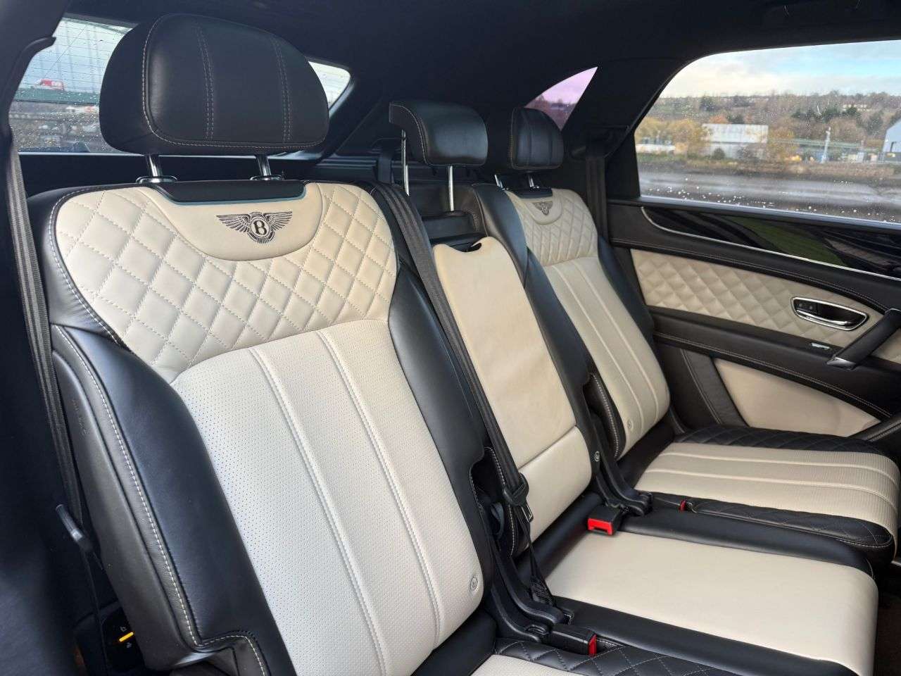 2024 BENTLEY BENTAYGA 2024 BENTLEY BENTAYGA