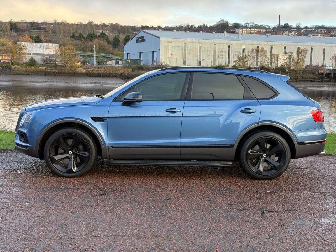 2024 BENTLEY BENTAYGA 2024 BENTLEY BENTAYGA