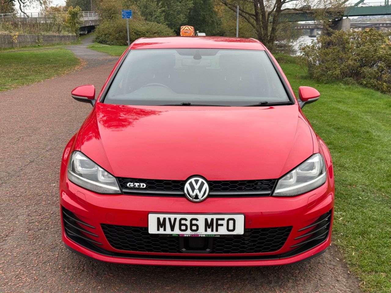 A 2016 VOLKSWAGEN GOLF 2.0 TDI BlueMotion Tech GTD Hatchback 5dr Diesel Manual Euro 6 (s/s) (184 p A 2016 VOLKSWAGEN GOLF 2.0 TDI BlueMotion Tech GTD Hatchback 5dr Diesel Manual Euro 6 (s/s) (184 p