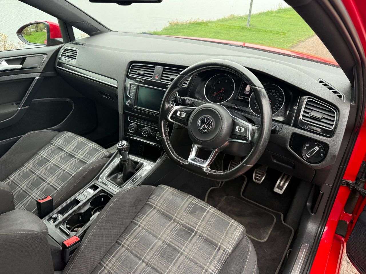 2016 VOLKSWAGEN GOLF 2016 VOLKSWAGEN GOLF