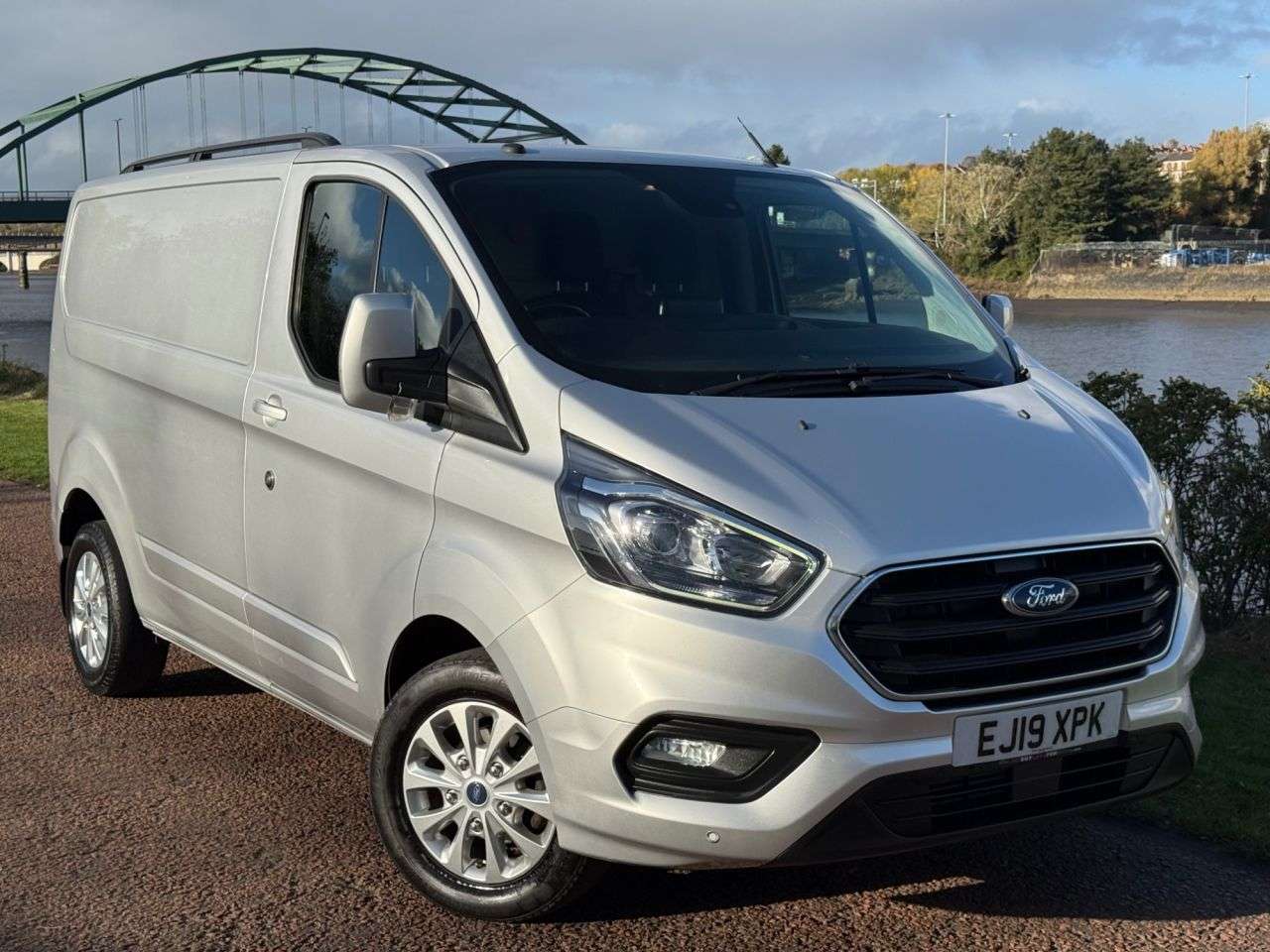 A 2019 FORD TRANSIT CUSTOM 2.0 300 EcoBlue Limited Panel Van 5dr Diesel Manual L1 H1 Euro 6 (s/s) (130 A 2019 FORD TRANSIT CUSTOM 2.0 300 EcoBlue Limited Panel Van 5dr Diesel Manual L1 H1 Euro 6 (s/s) (130
