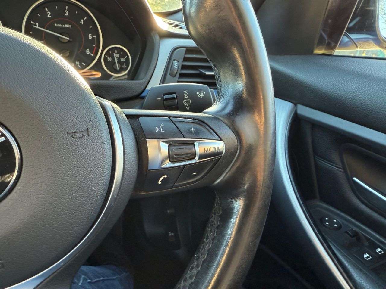 2012 BMW 3 SERIES 2012 BMW 3 SERIES