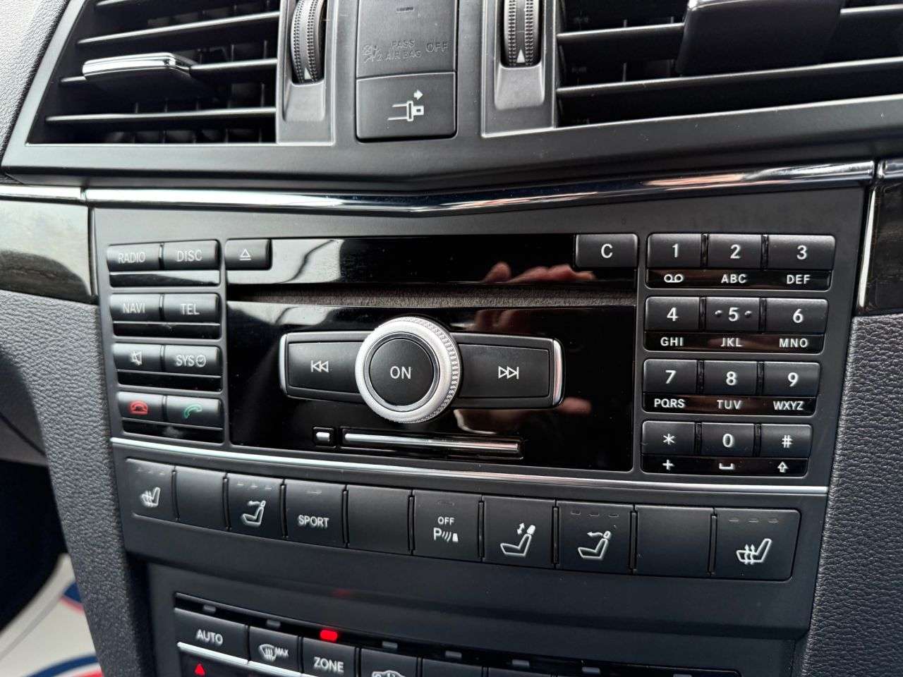 2011 MERCEDES-BENZ E-CLASS 2011 MERCEDES-BENZ E-CLASS