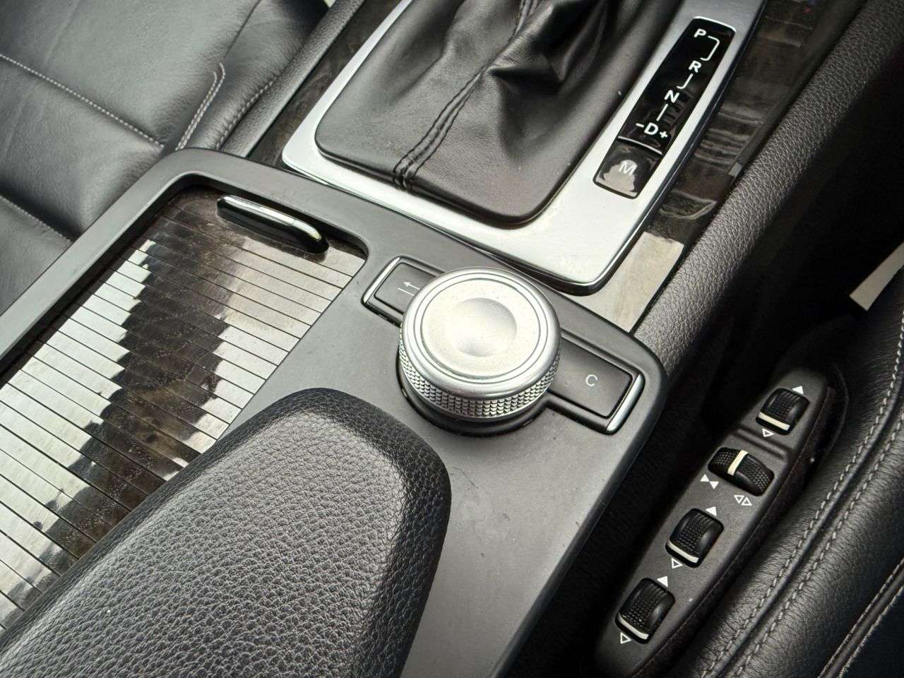 2011 MERCEDES-BENZ E-CLASS 2011 MERCEDES-BENZ E-CLASS