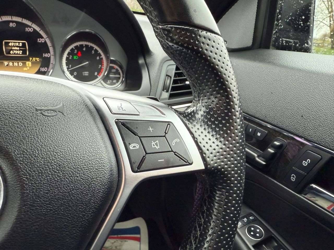 2011 MERCEDES-BENZ E-CLASS 2011 MERCEDES-BENZ E-CLASS