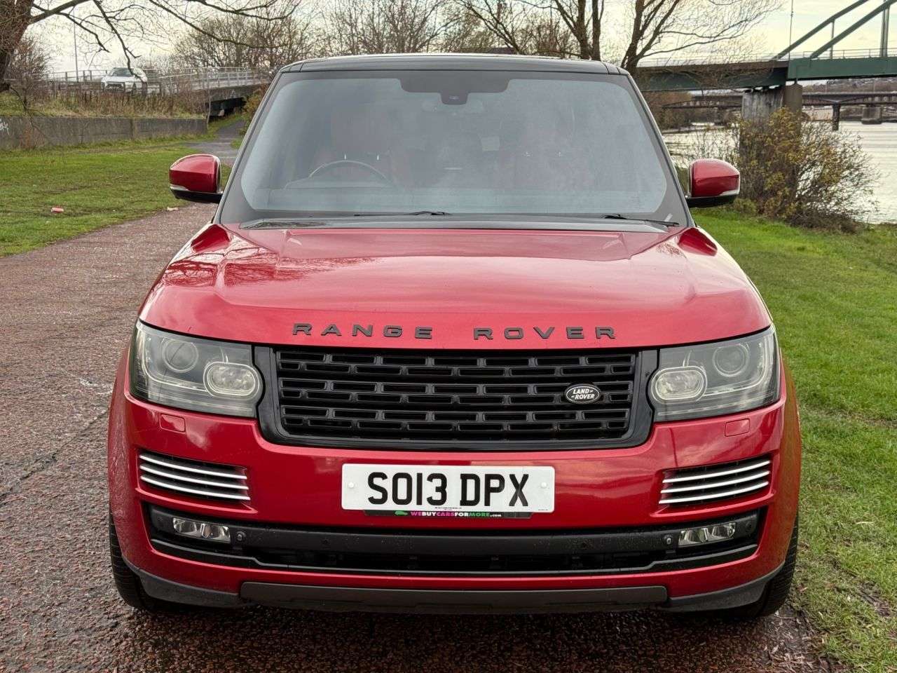A 2013 LAND ROVER RANGE ROVER 4.4 SD V8 Autobiography SUV 5dr Diesel Auto 4WD Euro 5 (339 ps) A 2013 LAND ROVER RANGE ROVER 4.4 SD V8 Autobiography SUV 5dr Diesel Auto 4WD Euro 5 (339 ps)