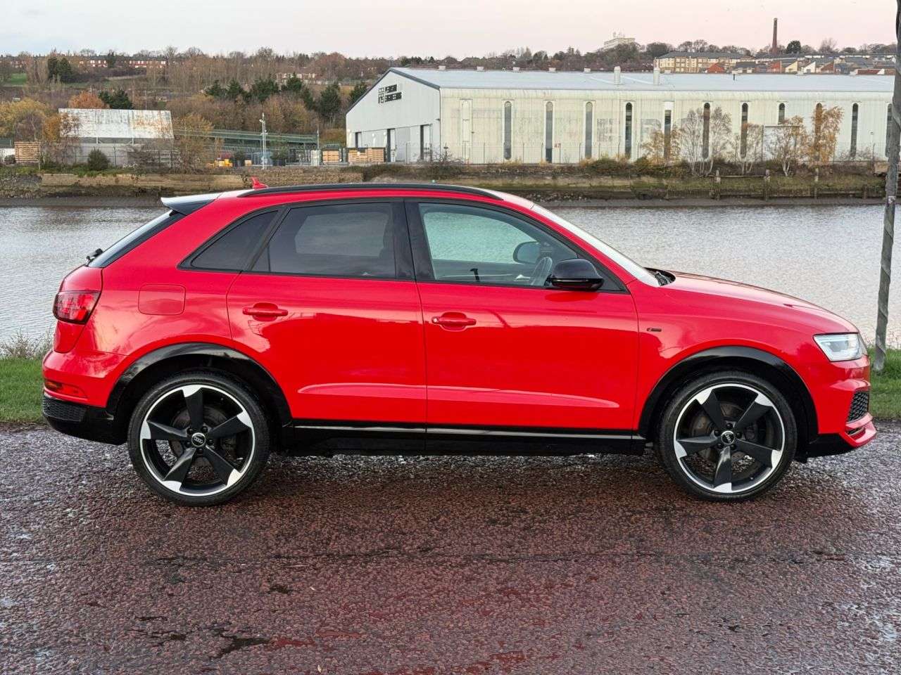 A 2017 AUDI Q3 2.0 TDI Black Edition SUV 5dr Diesel Manual quattro Euro 6 (s/s) (150 ps) * A 2017 AUDI Q3 2.0 TDI Black Edition SUV 5dr Diesel Manual quattro Euro 6 (s/s) (150 ps) *