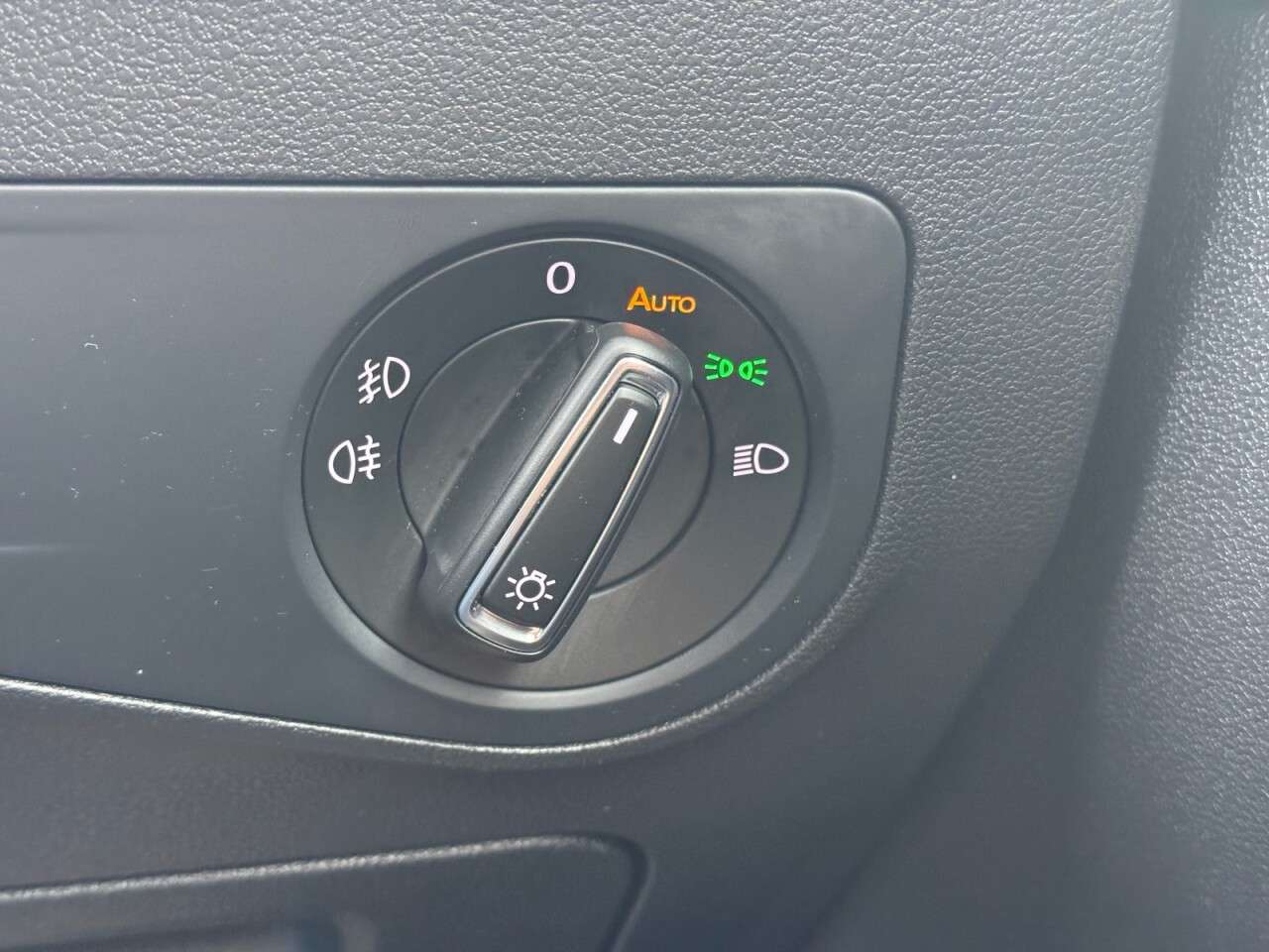 2018 VOLKSWAGEN TIGUAN 2018 VOLKSWAGEN TIGUAN