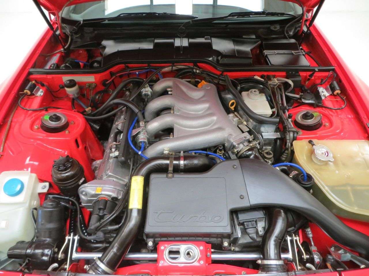 1988 PORSCHE 944 1988 PORSCHE 944