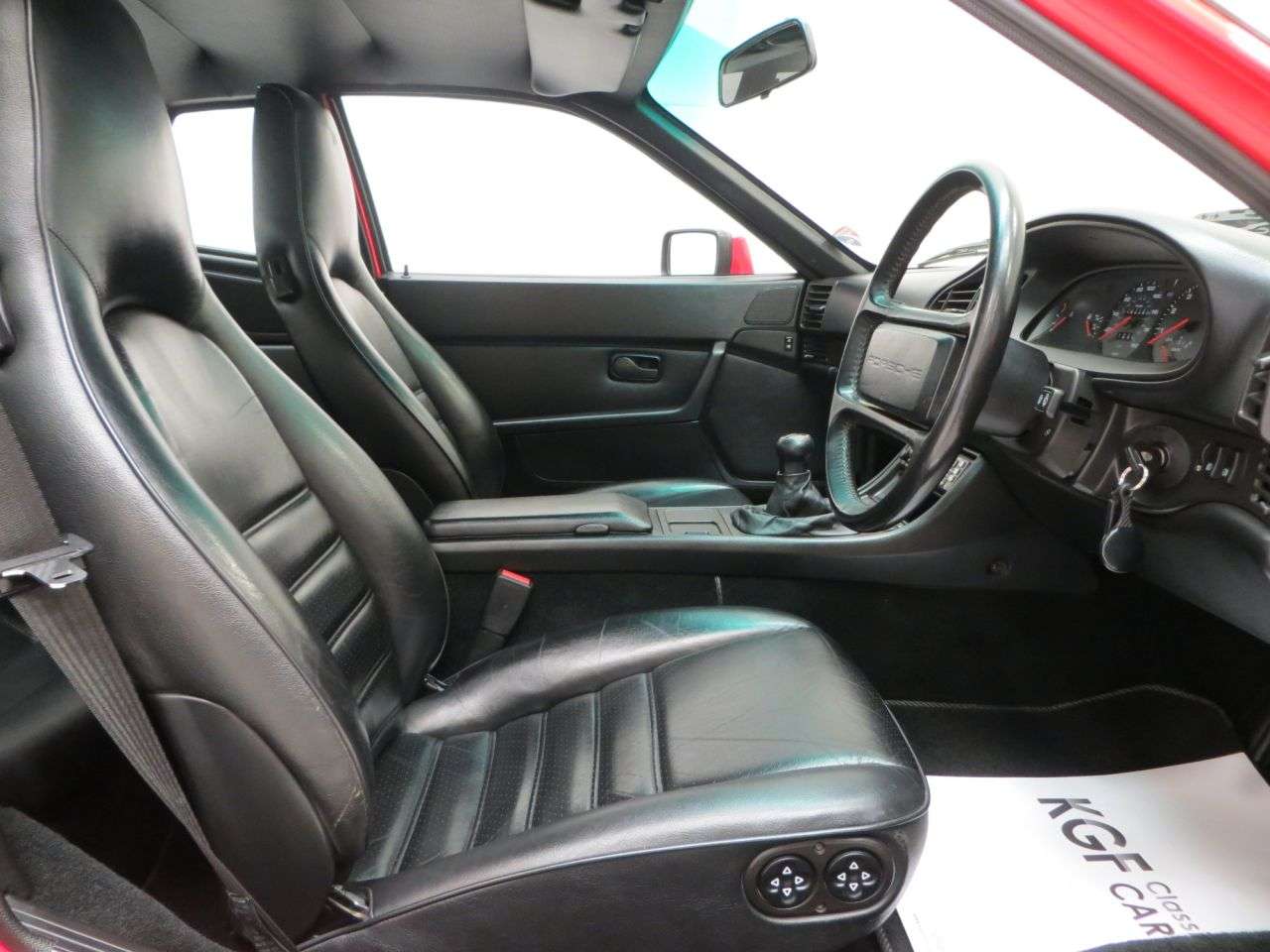 1988 PORSCHE 944 1988 PORSCHE 944