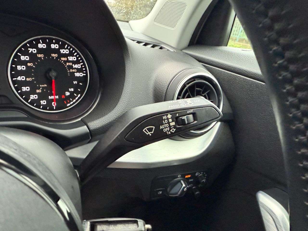 2017 AUDI Q2 2017 AUDI Q2