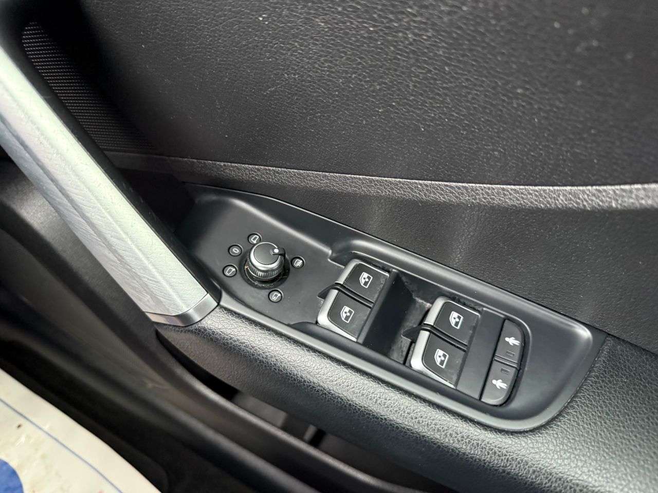 2017 AUDI Q2 2017 AUDI Q2