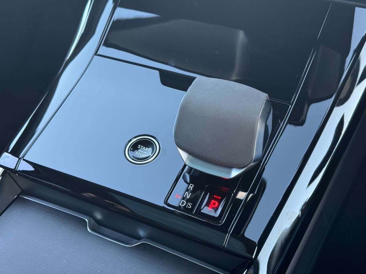 2024 LAND ROVER RANGE ROVER SPORT 2024 LAND ROVER RANGE ROVER SPORT