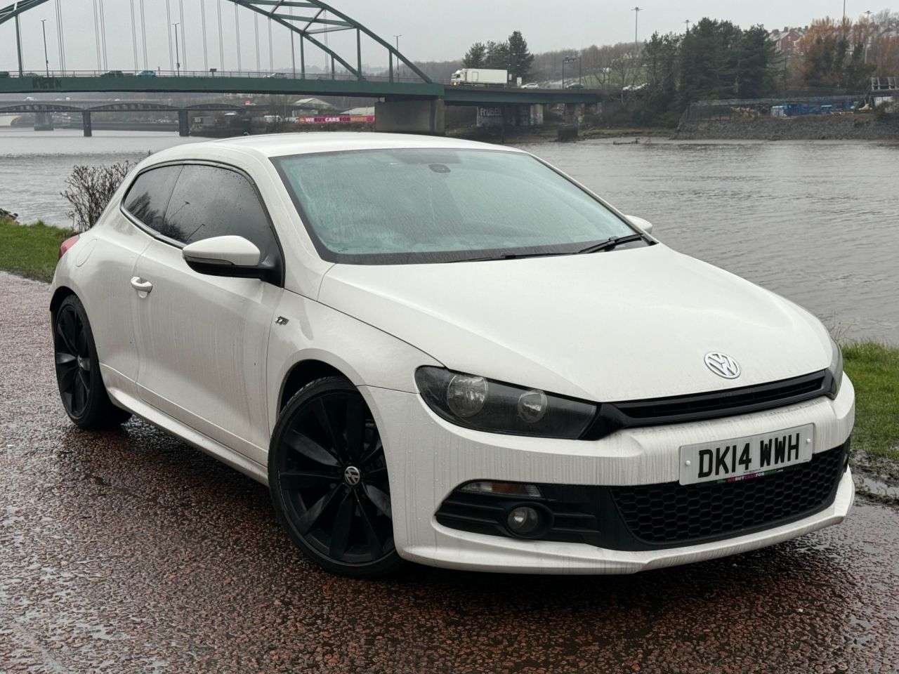 A 2014 VOLKSWAGEN SCIROCCO 2.0 TDI R-Line Hatchback 3dr Diesel DSG Euro 5 (Leather, Nav) (177 ps) **CA A 2014 VOLKSWAGEN SCIROCCO 2.0 TDI R-Line Hatchback 3dr Diesel DSG Euro 5 (Leather, Nav) (177 ps) **CA