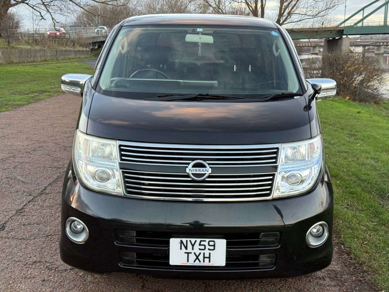 A 2009 NISSAN ELGRAND 2.5 PETROL AUTOMATIC IMPORTED IN 2025 **8 SEATER**** A 2009 NISSAN ELGRAND 2.5 PETROL AUTOMATIC IMPORTED IN 2025 **8 SEATER****