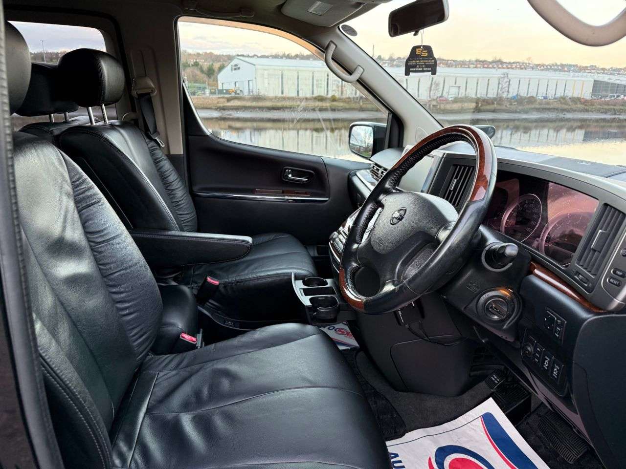 2009 NISSAN ELGRAND 2009 NISSAN ELGRAND