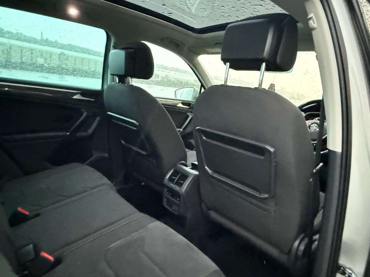 2017 VOLKSWAGEN TIGUAN 2017 VOLKSWAGEN TIGUAN