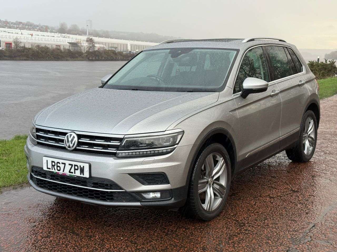 2017 VOLKSWAGEN TIGUAN 2017 VOLKSWAGEN TIGUAN