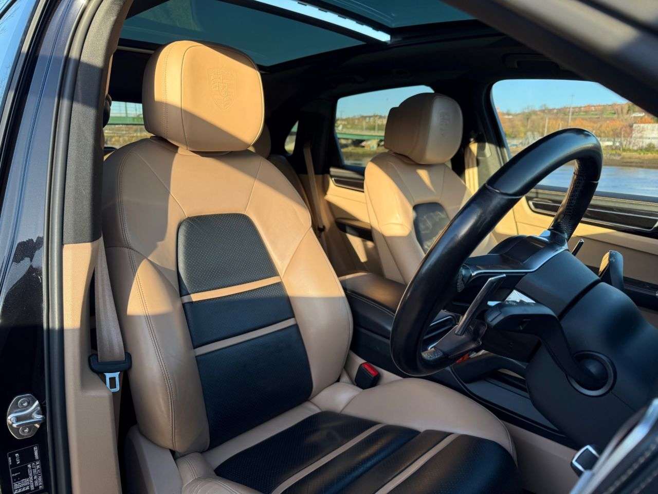 2019 PORSCHE CAYENNE 2019 PORSCHE CAYENNE
