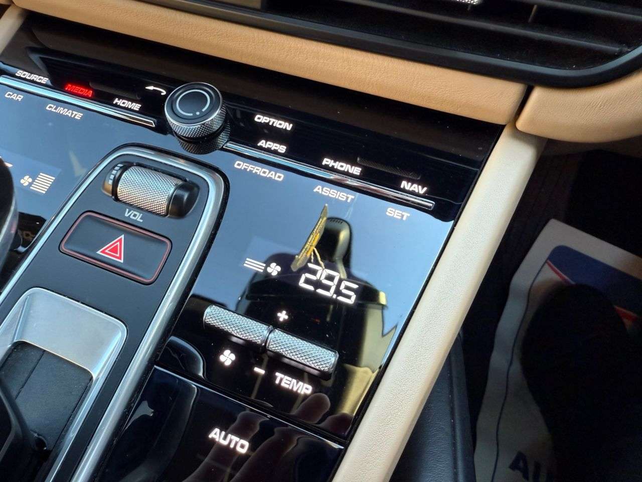 2019 PORSCHE CAYENNE 2019 PORSCHE CAYENNE