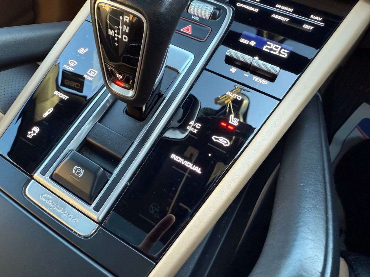 2019 PORSCHE CAYENNE 2019 PORSCHE CAYENNE