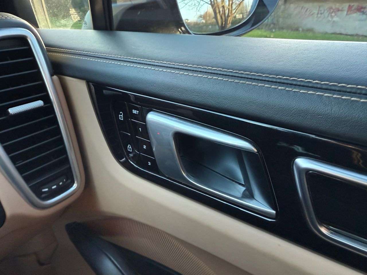 2019 PORSCHE CAYENNE 2019 PORSCHE CAYENNE