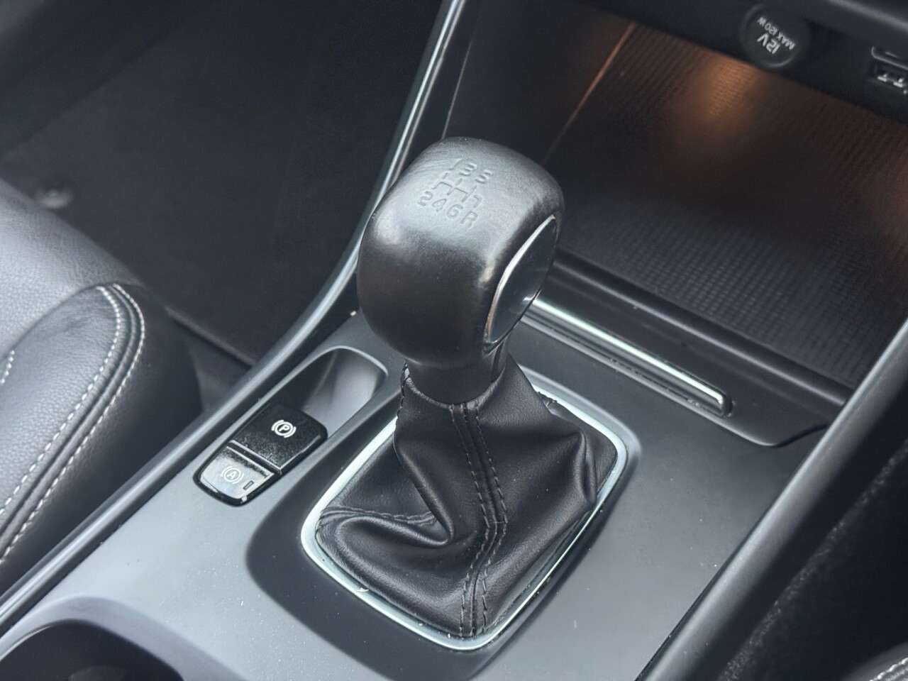 2021 VOLVO XC40 2021 VOLVO XC40